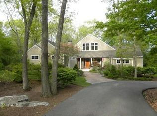 77 Raeburn Dr, Attleboro, MA 02703