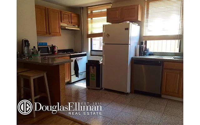 Rented by Douglas Elliman | media 26