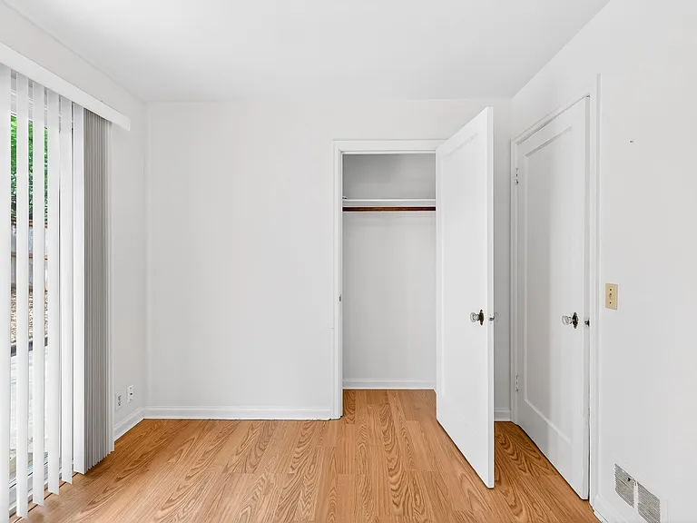 345 NW Norman Ave — Photo 18