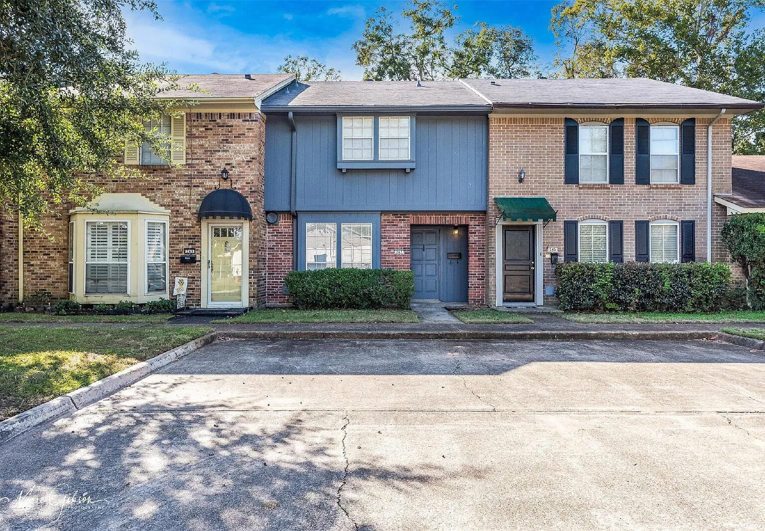 2 bed, 2.0 bath, 1376 sqft, $1,300 — Photo 1