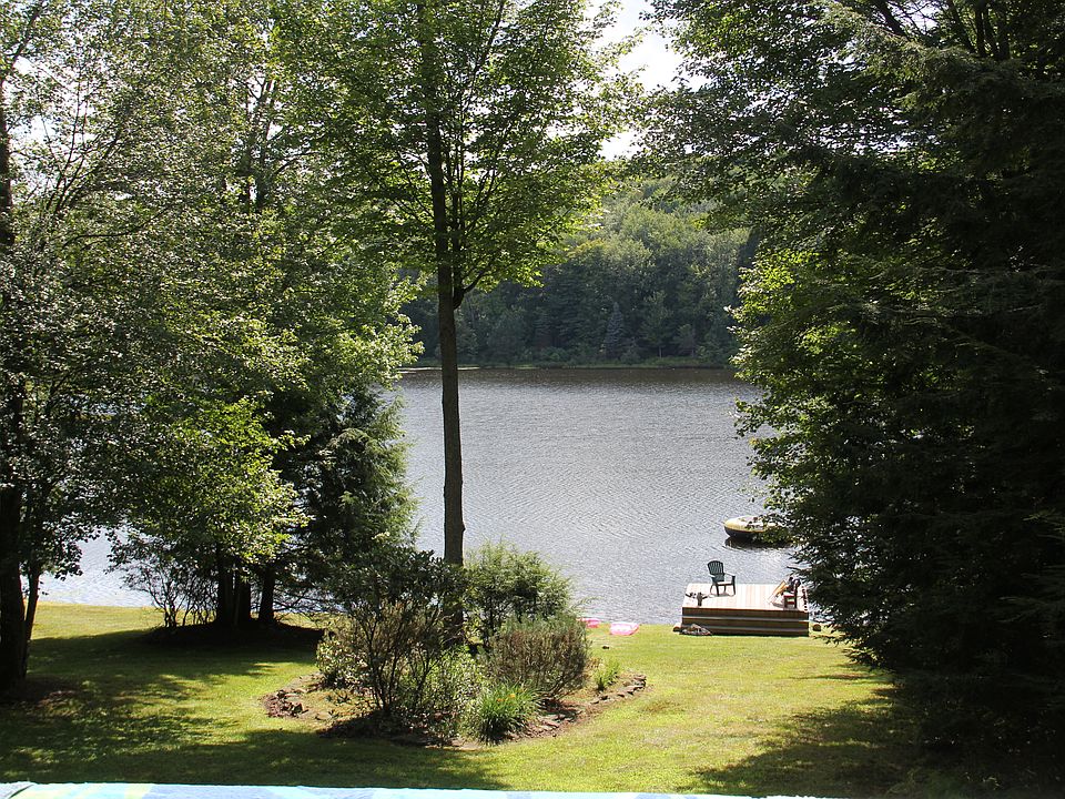 1st image of 135 Blueberry Dr