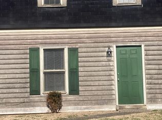 71 Pine Village Dr, Bardstown, KY 40004