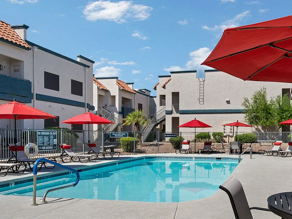 Trailcrest Apartments