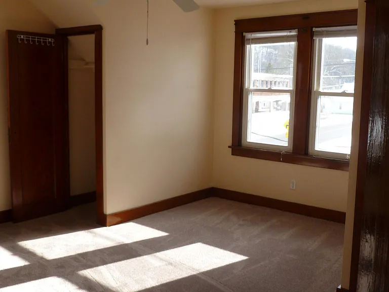 144 School St — Photo 19