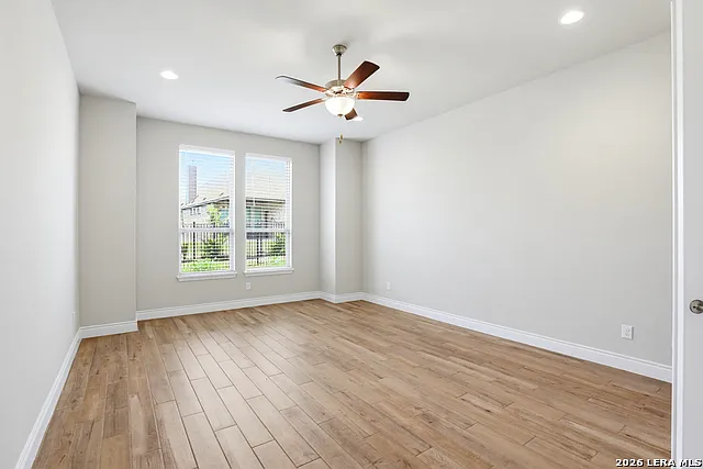3034 Daplyn Park — Photo 23