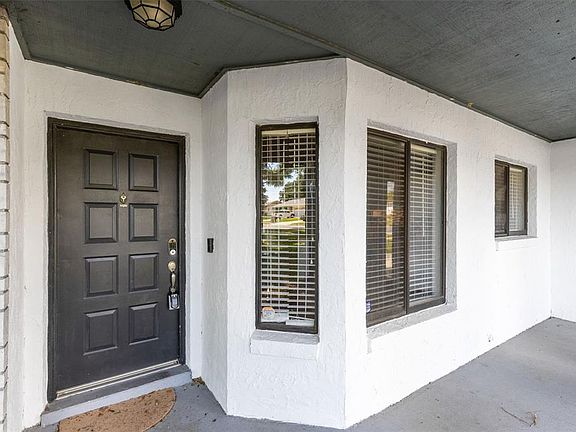 3rd image of 7694 Indian Ridge Trl S