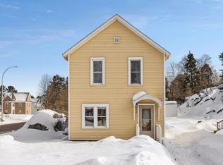 110 4th St, Carlton, MN 55718