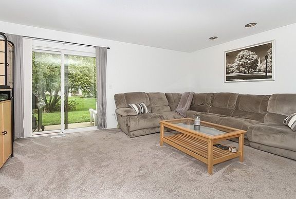 4th image of 937 Manchester Cir #937