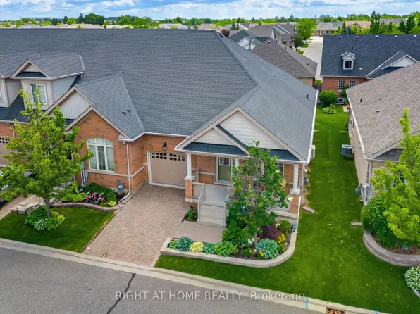 39 Lacorra Way, Brampton, ON L6R 3P2