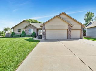 1614 N Nickelton Cir, Wichita, KS 67235