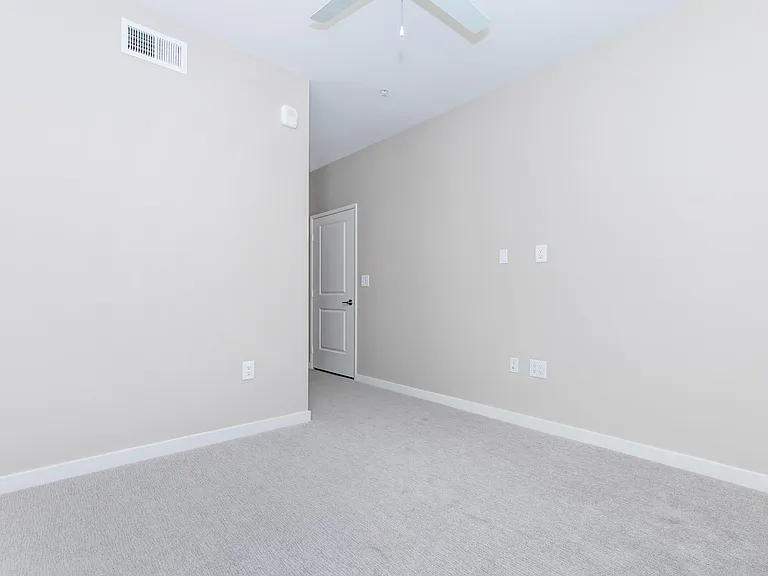 Agate at Palm Desert Apartment Homes — Photo 43