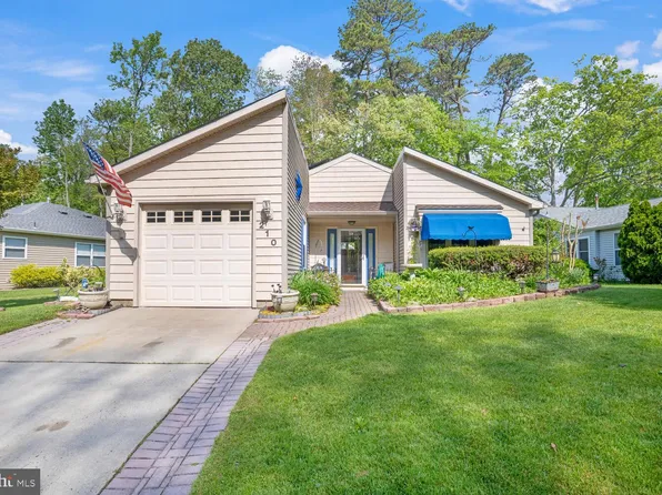 210 Valley Forge Dr, Little Egg Harbor, NJ 08087