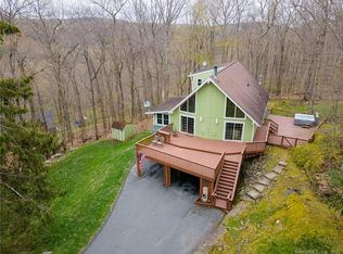 3 Evet Dr, New Fairfield, CT 06812
