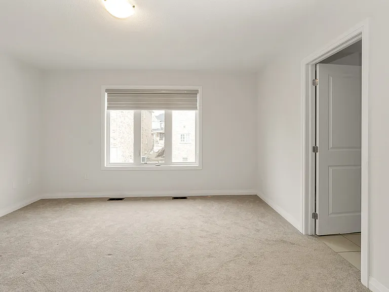 1372 Harrington St #1372 HARRINGTON ST — Photo 20