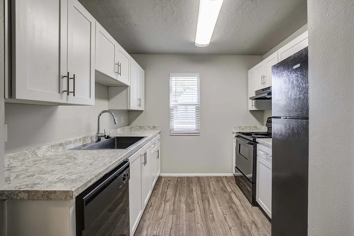 Building Photo - Cherry Creek Apartments