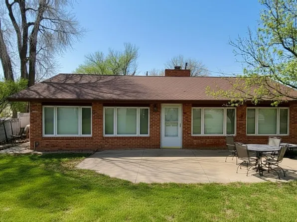 2A E Shr, Elwood, NE 68937