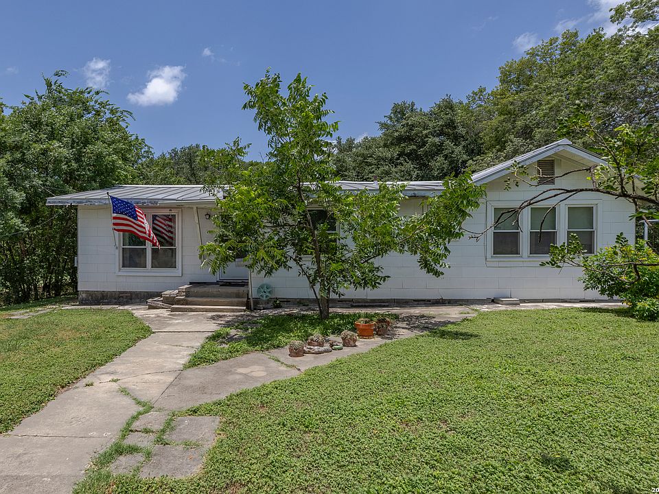 1st image of 245 CONCORD PL