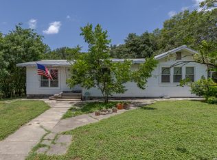 245 Concord Pl, Balcones Heights, TX 78201