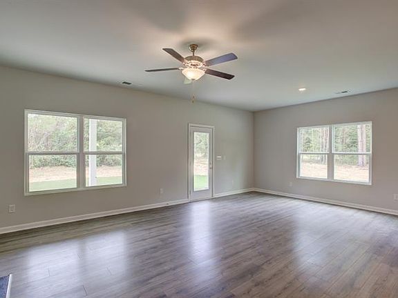 5th image of 14 E Peachwood Ln