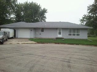 401 Kelley Ct, Springville, IA 52336