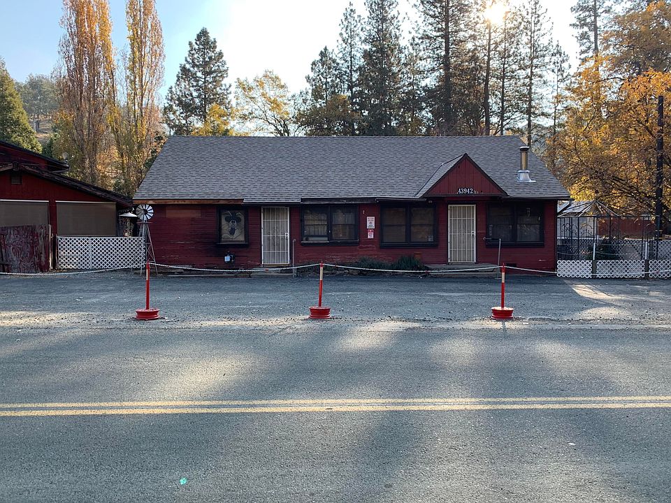 1st image of 43942 Pine Flat Dr