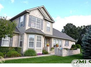 5420 Ivy Ct, Howell, MI 48843