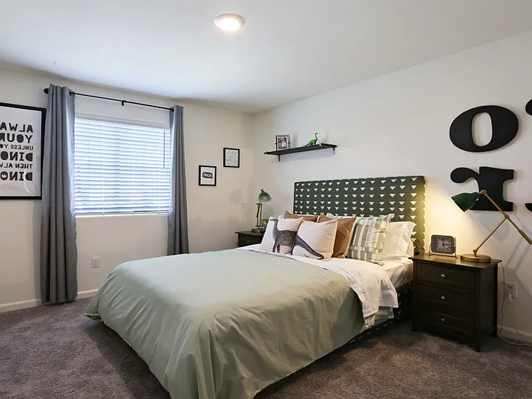 698 Keenan Ct — Photo 16