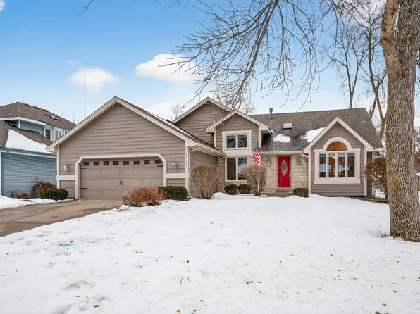 6397 Fawn Ln, Lino Lakes, MN 55014