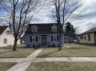 1445 6th Ave N, Windom, MN 56101