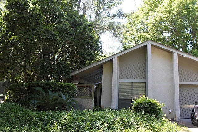 1st image of 122 Linkside Dr