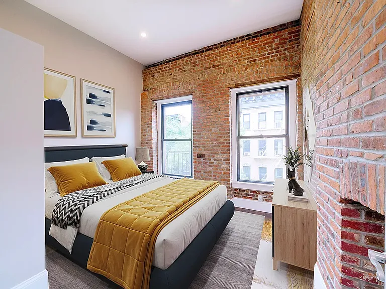113 Christopher St #5B — Photo 2