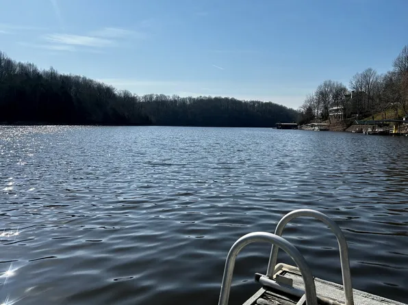 211 Coopers Cv, Lynchburg, TN 37352