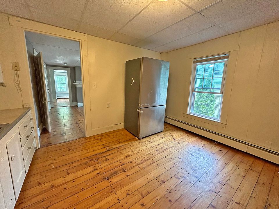 19 Exeter Road, Newmarket, NH 03857 Zillow