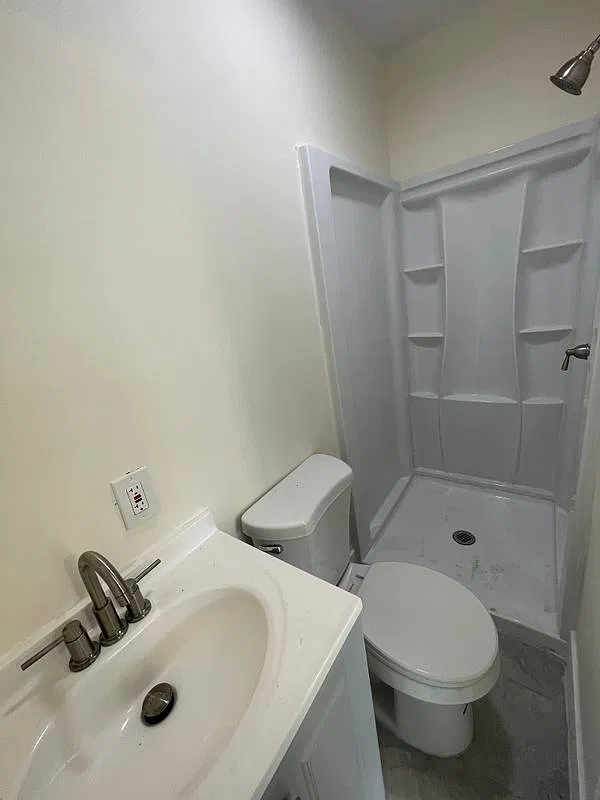 1 bed, 1.0 bath, 400 sqft, $1,050 — Photo 4