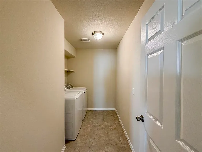 6328 Dorothy Muree Dr — Photo 19