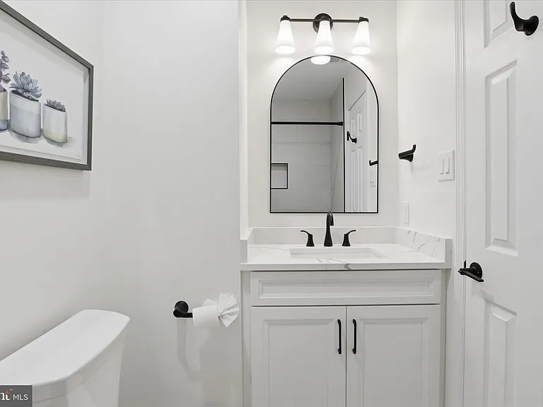 12845 Mill Brook Ct — Photo 30