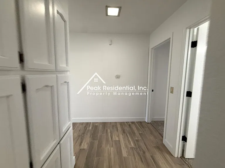 9378 Rolling Glen Ct — Photo 13