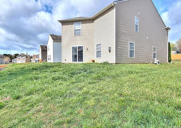 2nd image of 195 Hunter Park Dr #142