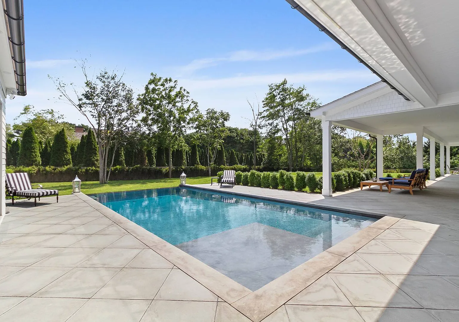 Bridgehampton Village Estate New Construction — Photo 4