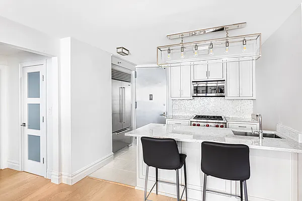 Sold by Newell and Assoc. | media 2