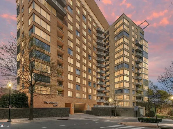 2001 15th St N APT 410, Arlington, VA 22201