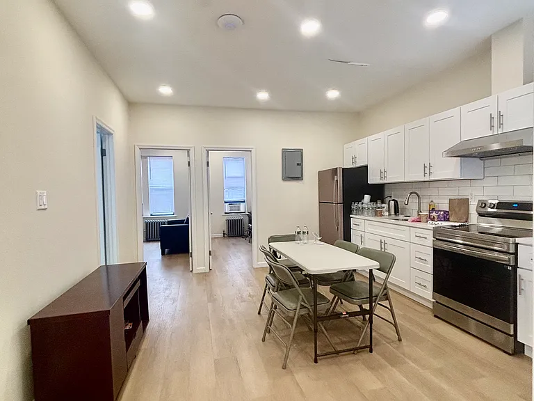 5006 8th Ave #2F — Photo 1
