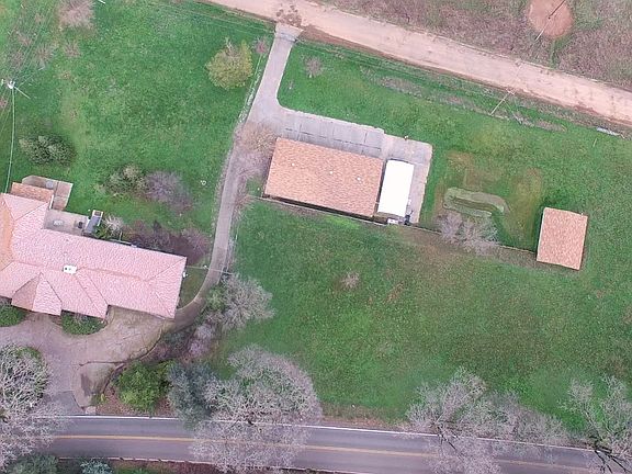3rd image of 3791 Greenstone Rd