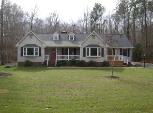 212 Tall Oaks Dr, Emporia, VA 23847