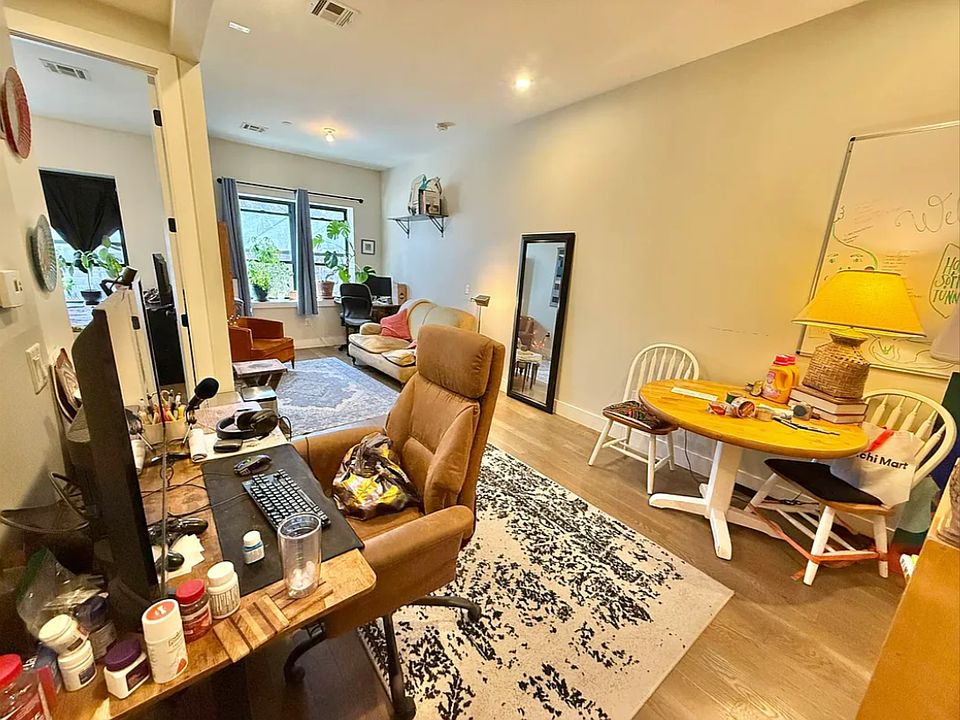 1st image of 494 Gates Ave #2R