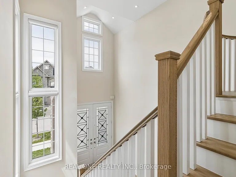 19 Rivoli Dr — Photo 25