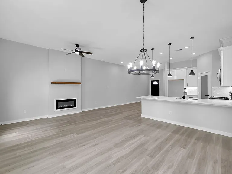 14833 Spica Ct — Photo 9