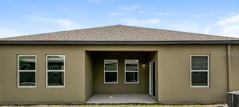 3 bed, 2.0 bath, 1755 sqft, $2,254 — Photo 3