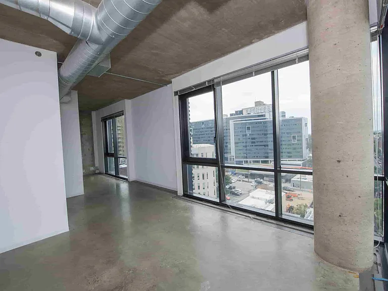 The Hub on Chestnut Street — Photo 12