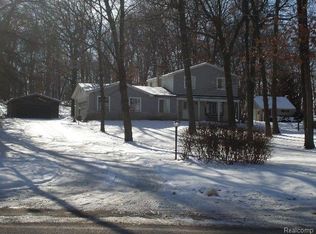8991 Clark Rd, Clarkston, MI 48346